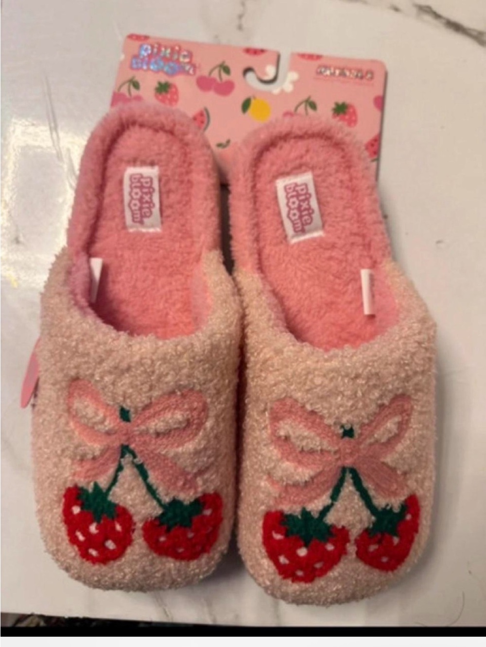 Women slippers